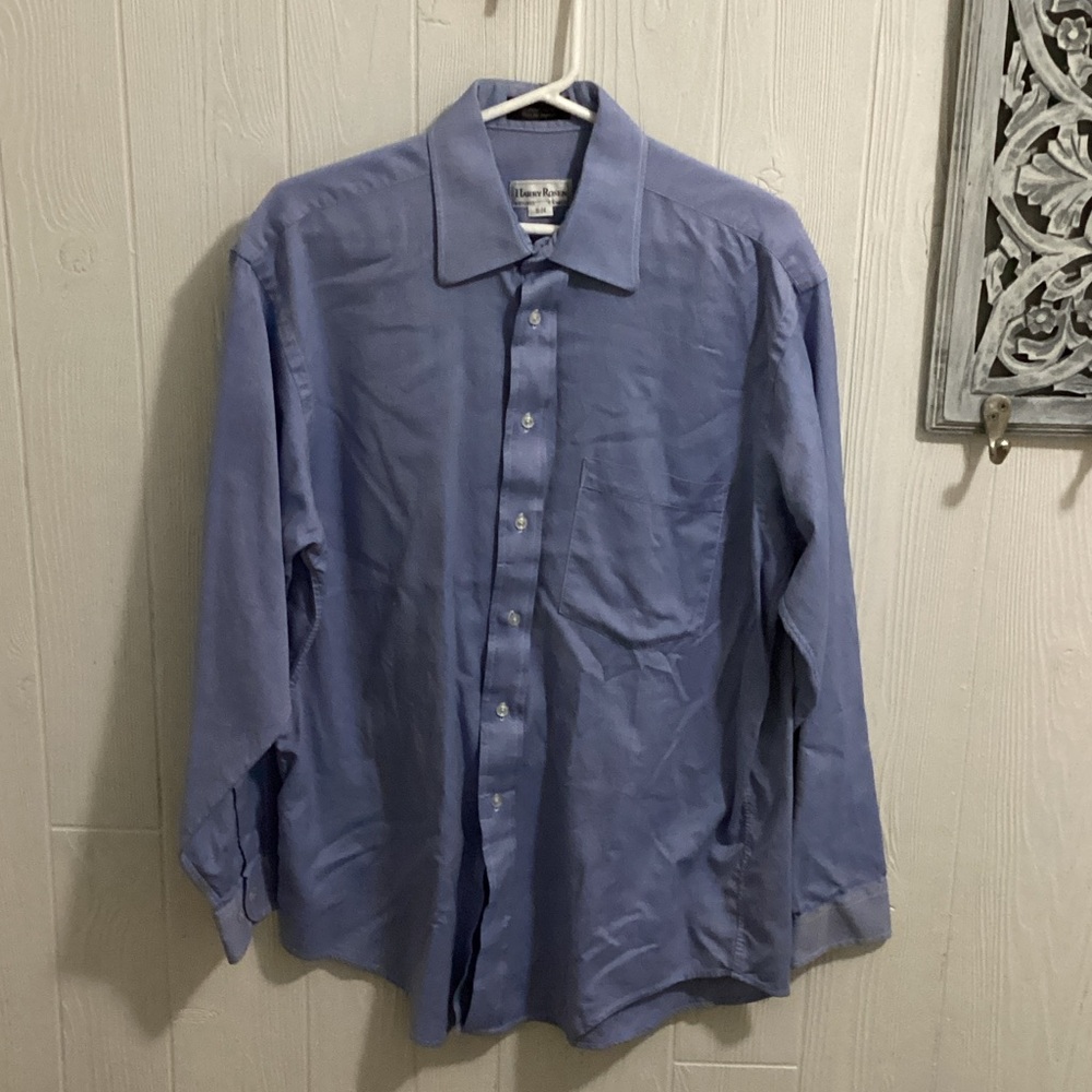 Elegant Men's Light Blue Dress Shirt